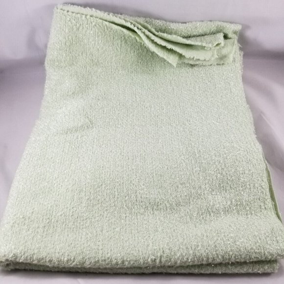 Green Fuzzy Light Shimmer Fabric 48"x 61" Material Sewing - Picture 1 of 15